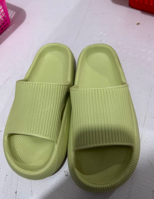Soft Home Couple Slippers - product photo 14