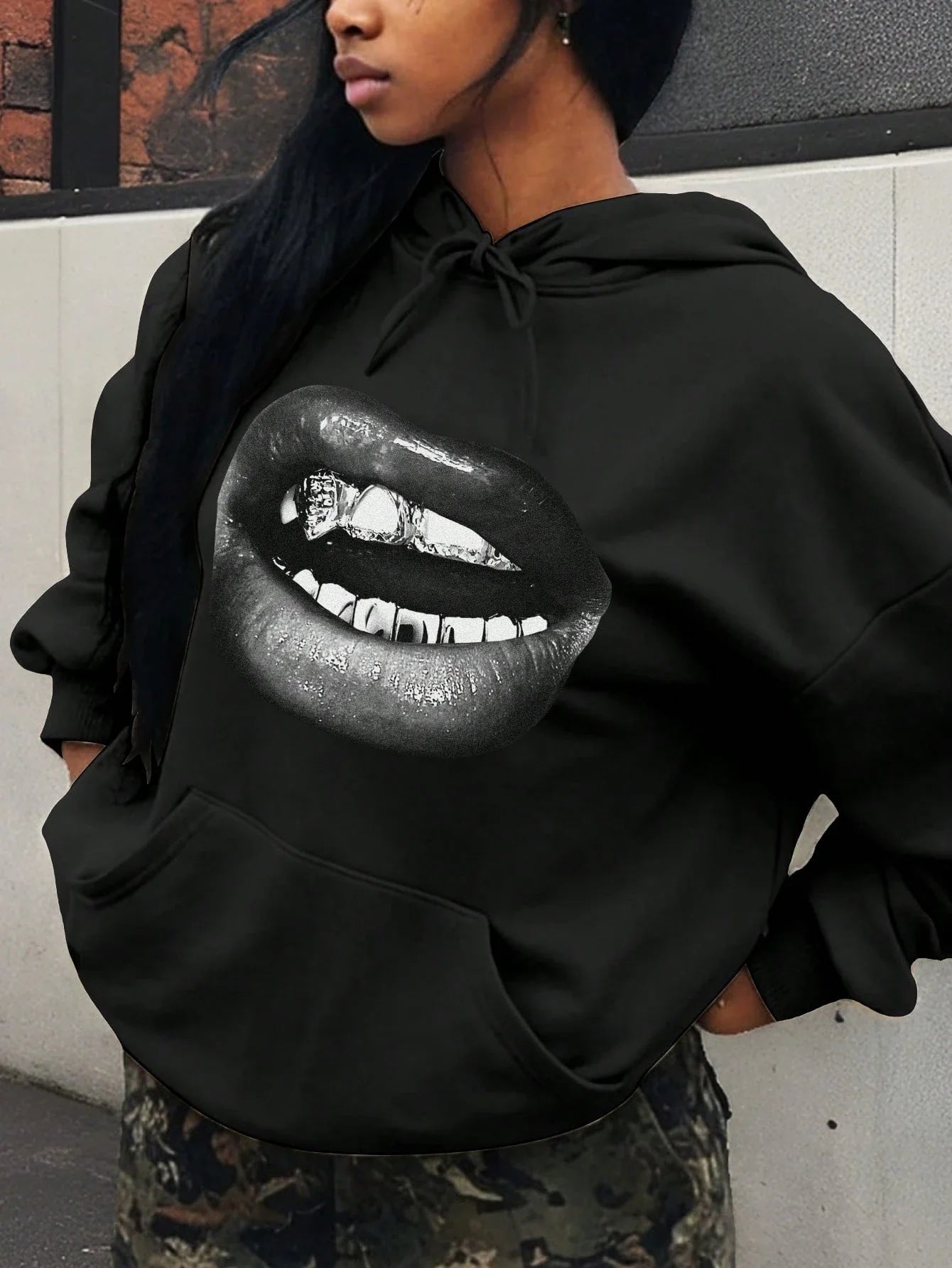 Chic Lip Print Women's Hoodie